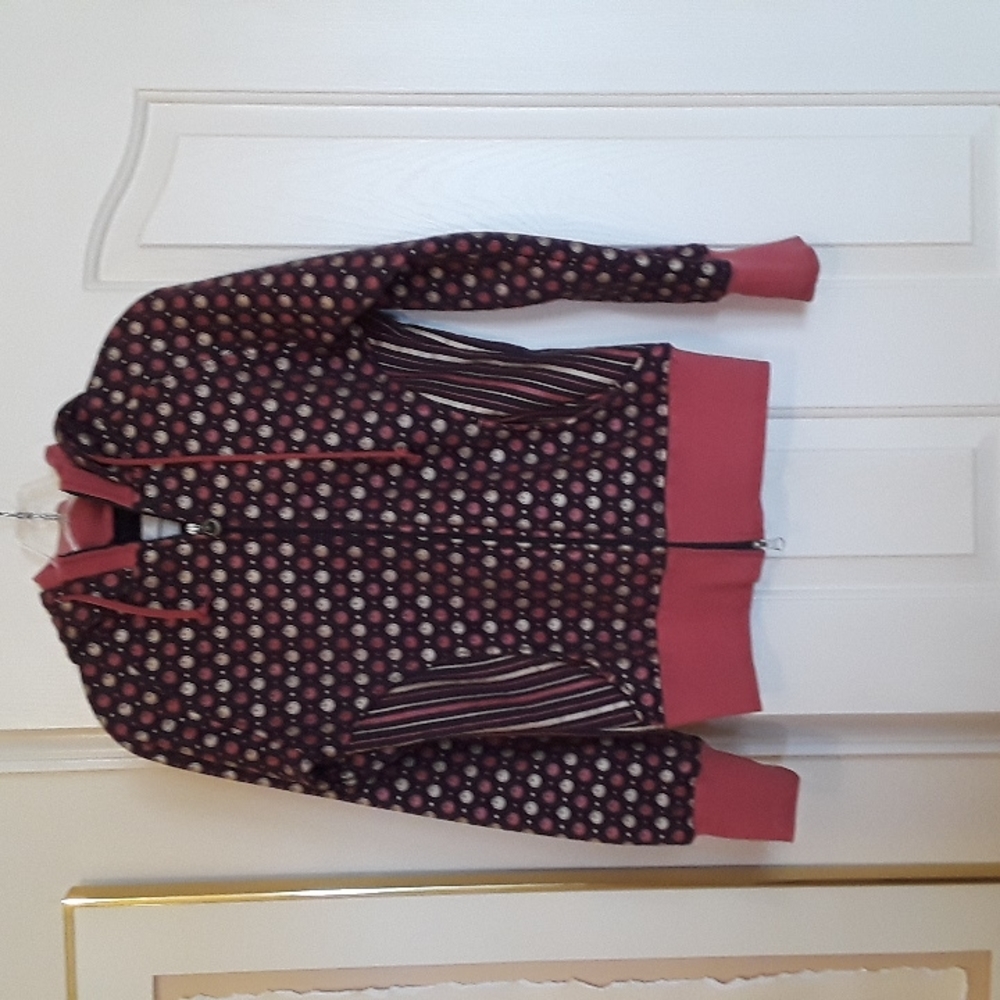 Nomis fleece lined hoodie size small